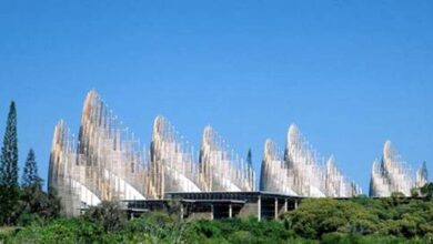 دانلود پاورپوینت تحلیل نمونه موردی فرهنگسرای جان ماری تی جی بائو